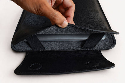 The Heritage Hand-Stitched Leather Sleeve | For MacBook Pro & Air